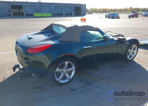 2008 Pontiac Solstice z USA, uszkodzony, nr VIN 1G2MB35B38Y102868